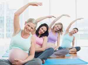 Почему беременным нельзя поднимать руки вверх: миф или правда