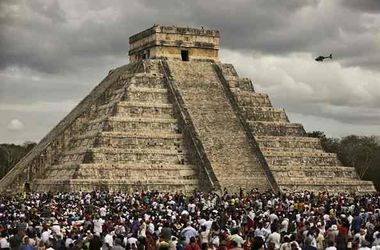 В Мексике археологи сделали неожиданное открытие в знаменитой пирамиде Майя