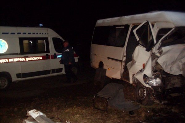 В двух авариях на Киевщине и Днепропетровщине пострадали 15 человек(фото)