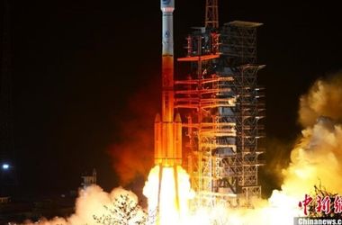 Китай успешно запустил ретрансляционный спутник