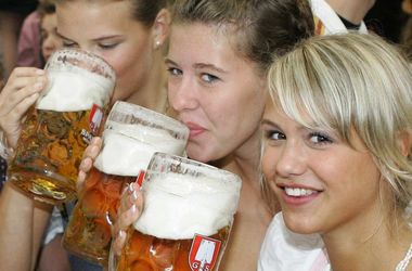 Ученые посоветовали предотвращать инсульт пивом