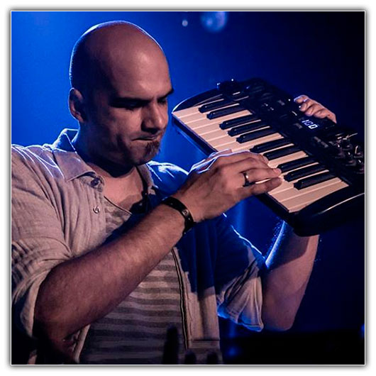 Roger Shah - Music for Balearic People Episode 447 (2016-12-09)