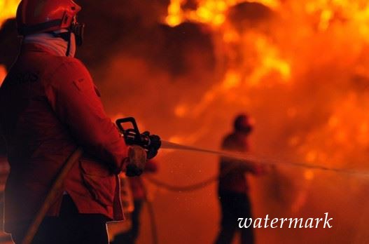 На Полтавщині через несправну проводку спалахнув будинок