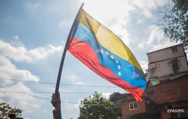 Аргентина и Перу запретили въезд чиновникам из Венесуэлы