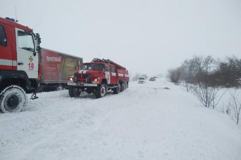 Снегопад перекрыл выезд из Одессы в сторону Киева