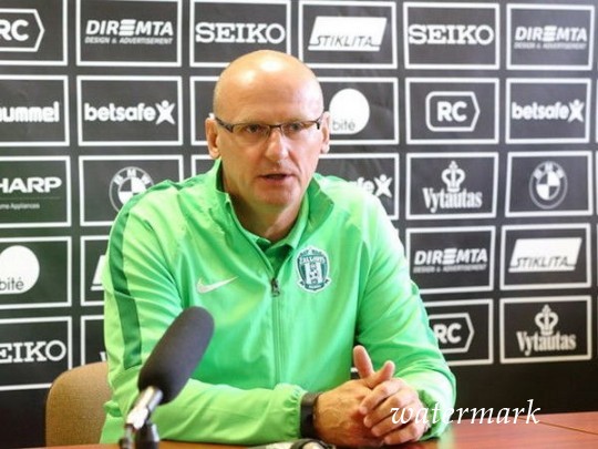 Конкурент сборной Украины в квалификации Евро-2020 представил новоиспеченного основного тренера