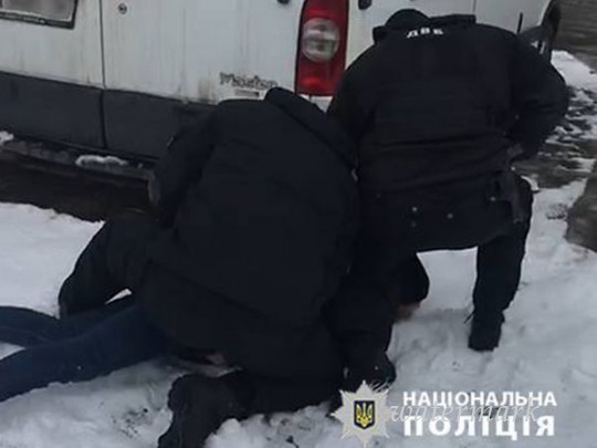 В Киеве арап пробовал шантажировать супружескую пару полицейских
